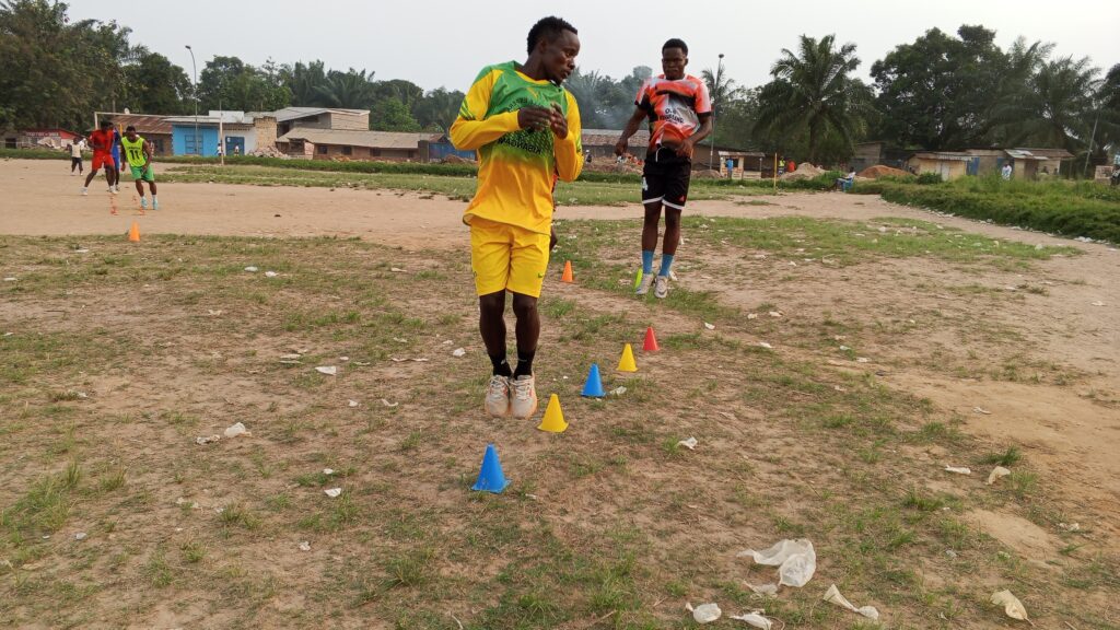 0-3840x2174-0-0-{}-0-24#