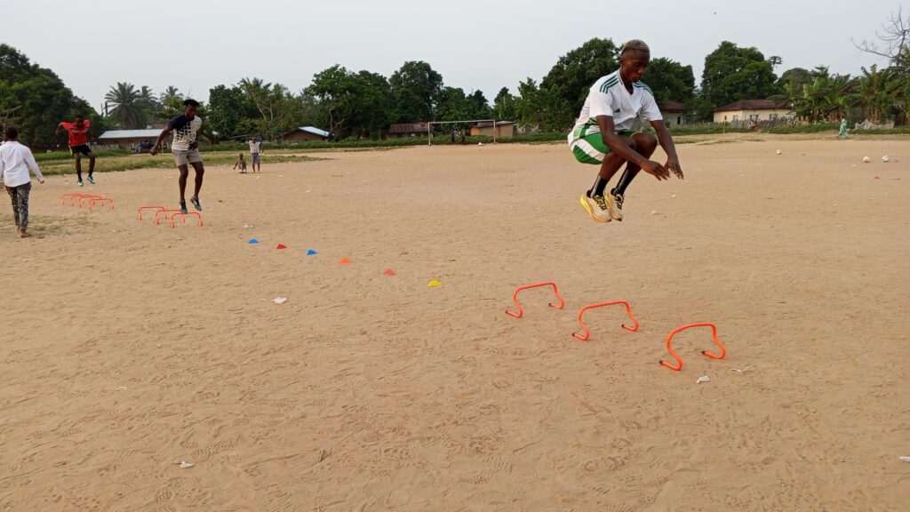 0-3840x2174-0-0-{}-0-24#