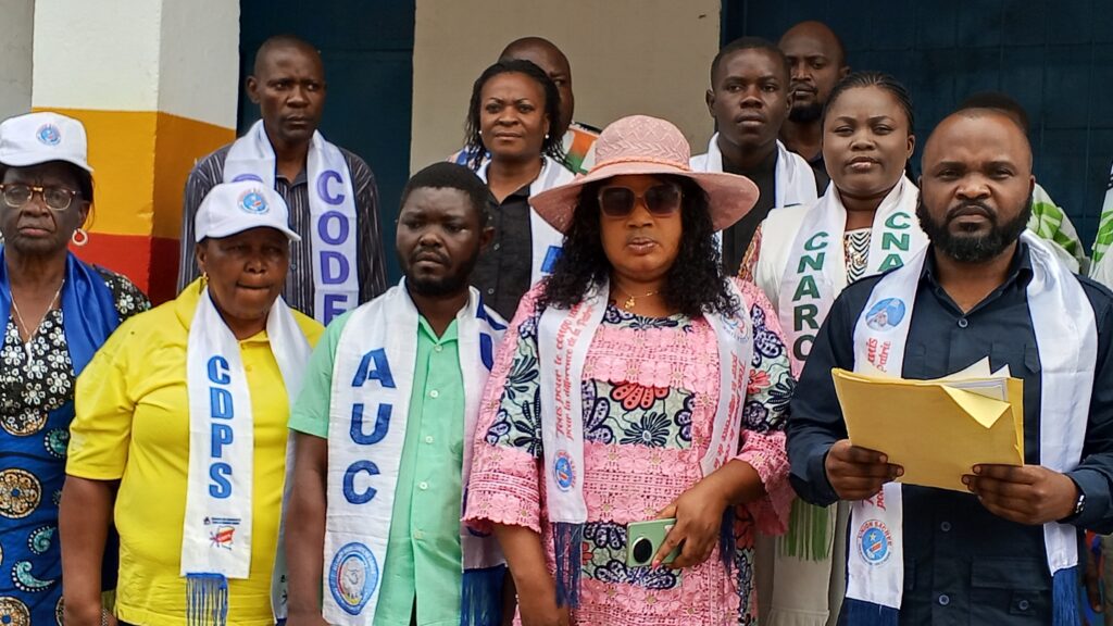 0-3840x2174-0-0-{}-0-24#