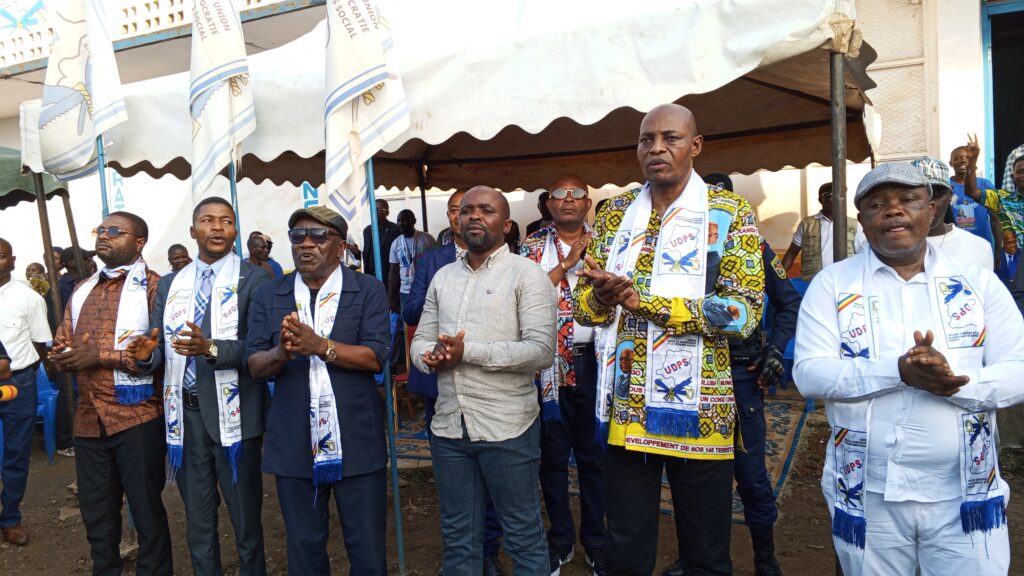 0-3840x2174-0-0-{}-0-24#