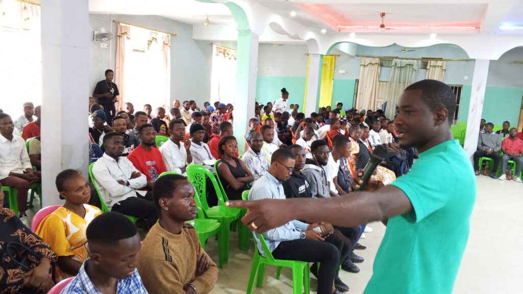 0-3840x2174-0-0-{}-0-24#