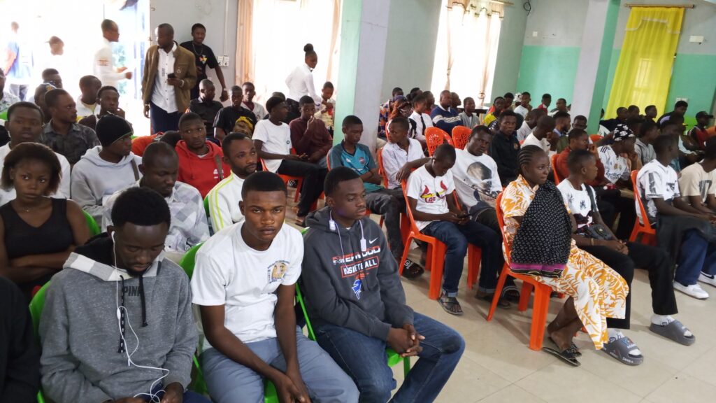 0-3840x2174-0-0-{}-0-24#