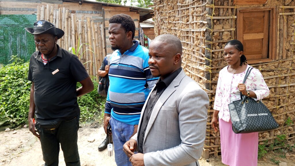 0-3840x2174-0-0-{}-0-24#