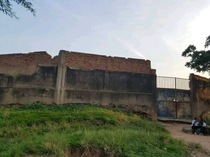 1665610